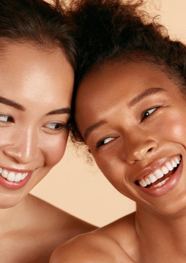 Achieve a Dewy Summer Glow with These Easy Makeup Tips!