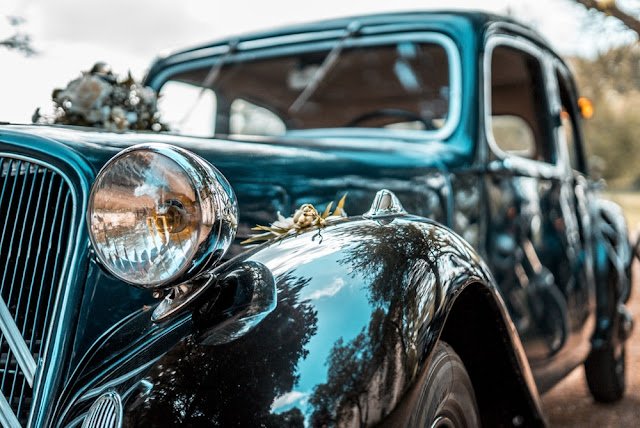 vintage car ideas for a wedding